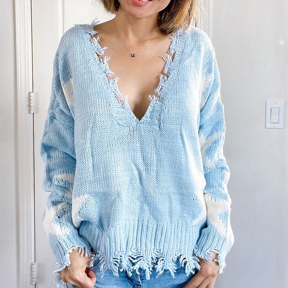 Cozy Distressed Star Print Sweater Top - Picture 9 of 12